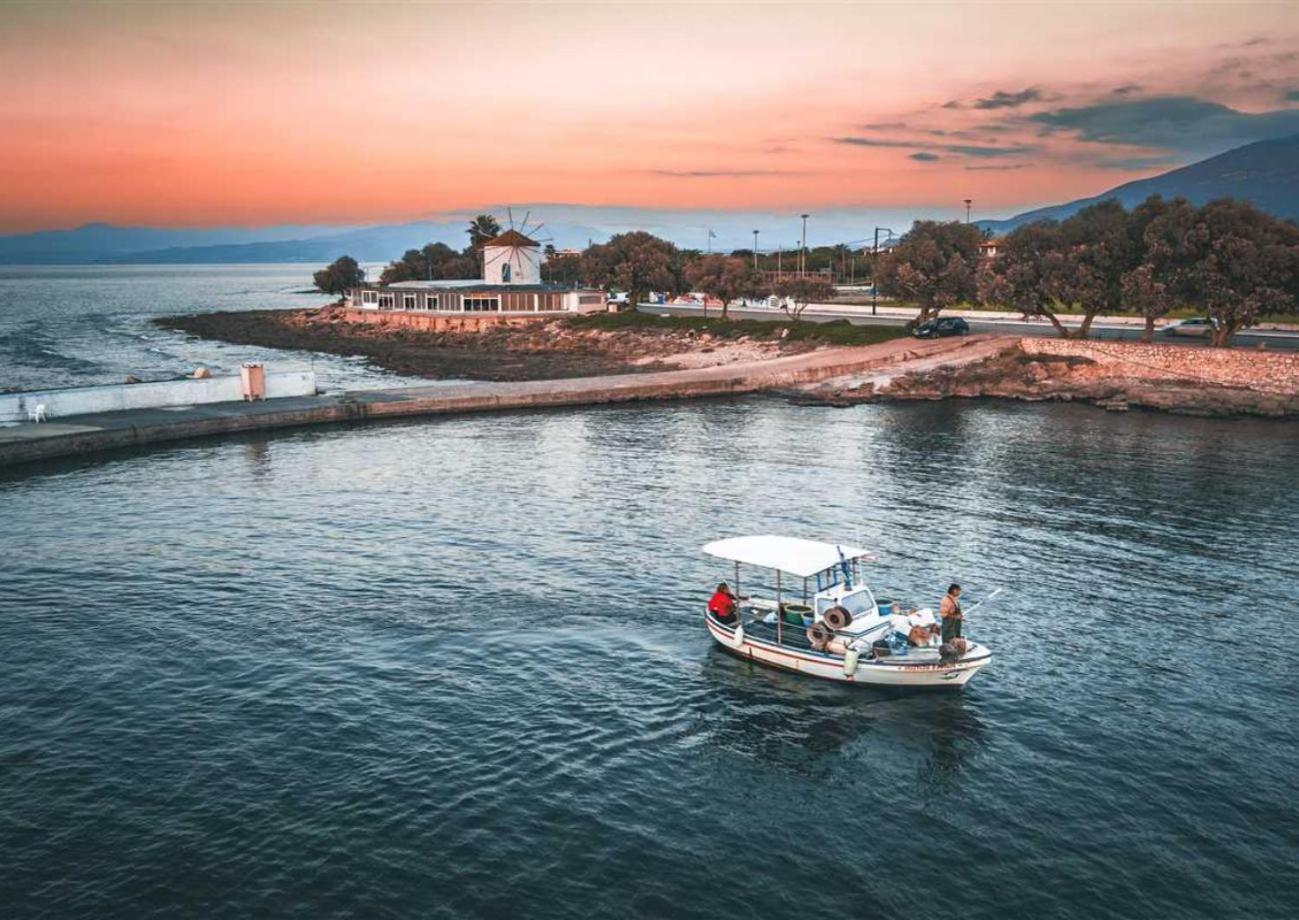 Panoraias Luxury Suite Kyparissia Bagian luar foto