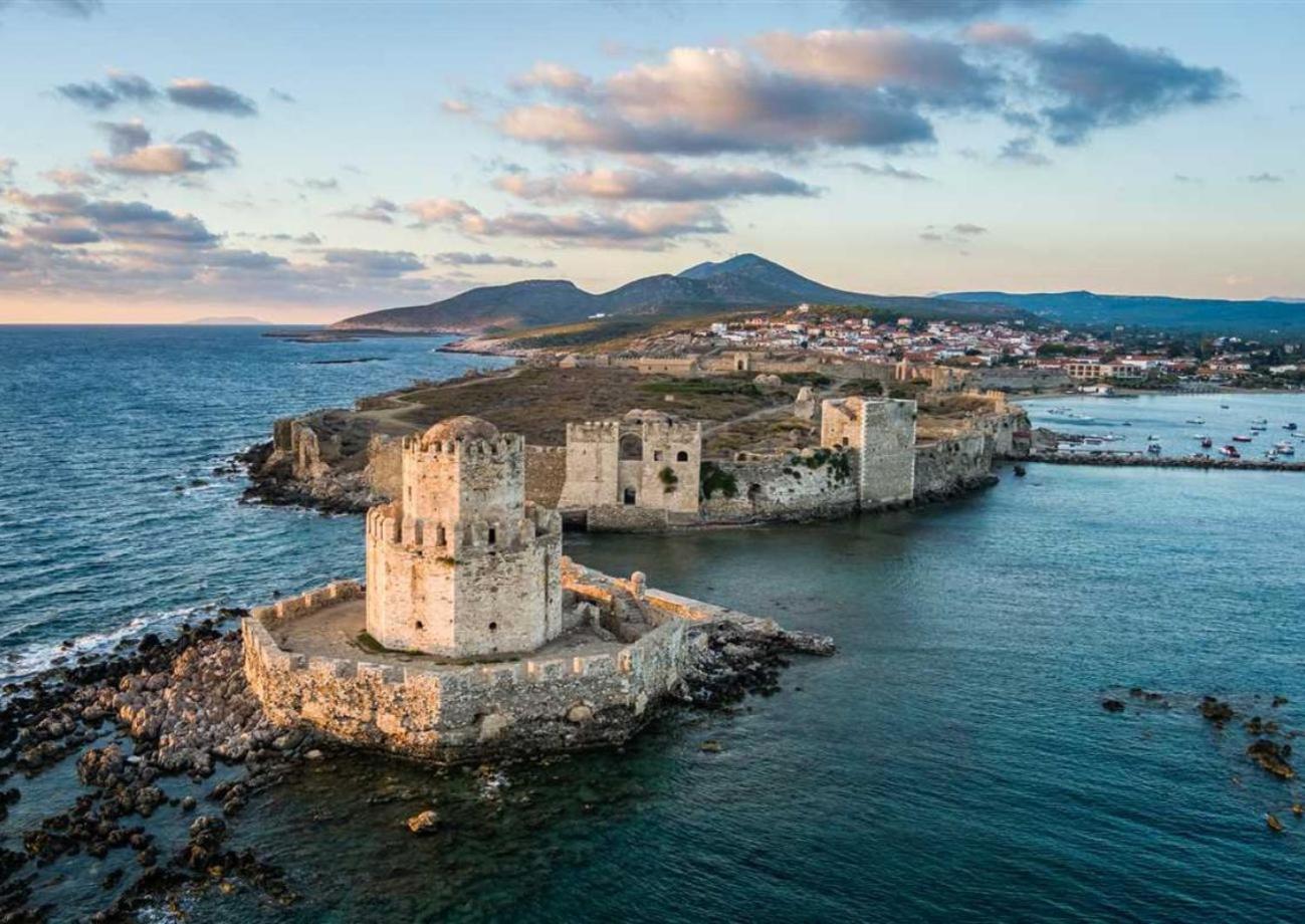 Panoraias Luxury Suite Kyparissia Bagian luar foto