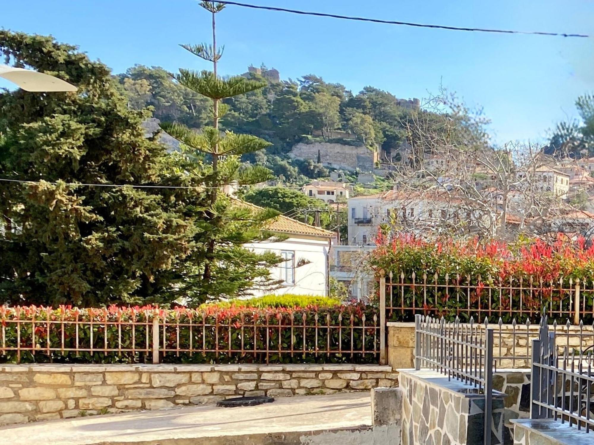 Panoraias Luxury Suite Kyparissia Bagian luar foto