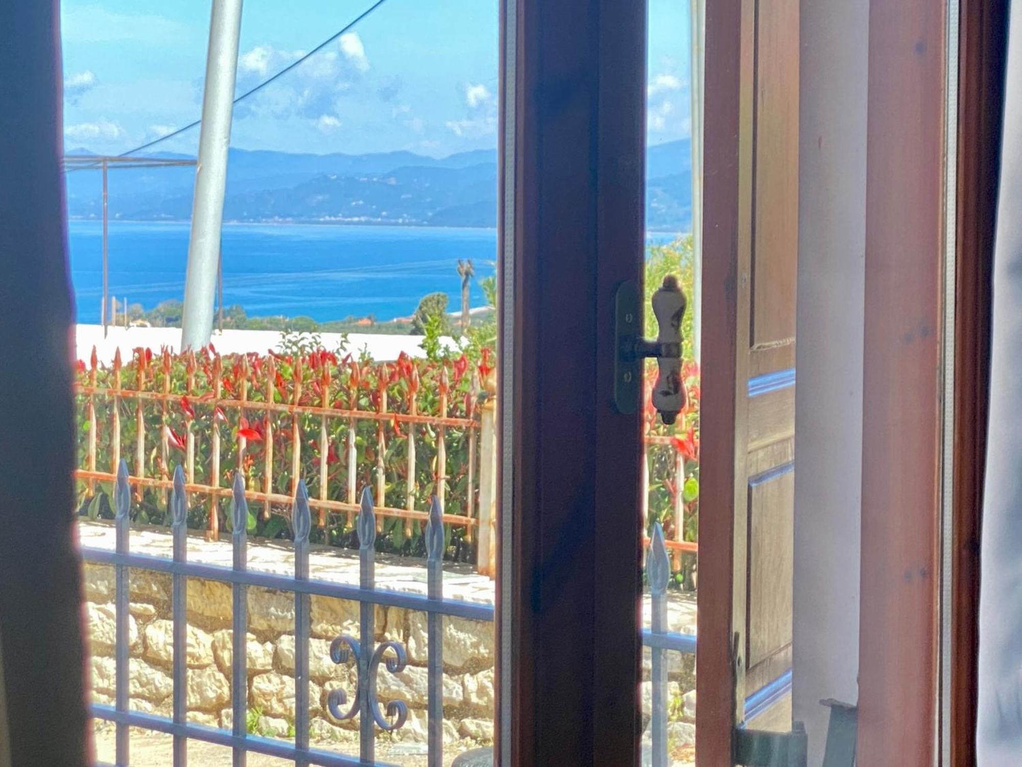 Panoraias Luxury Suite Kyparissia Bagian luar foto