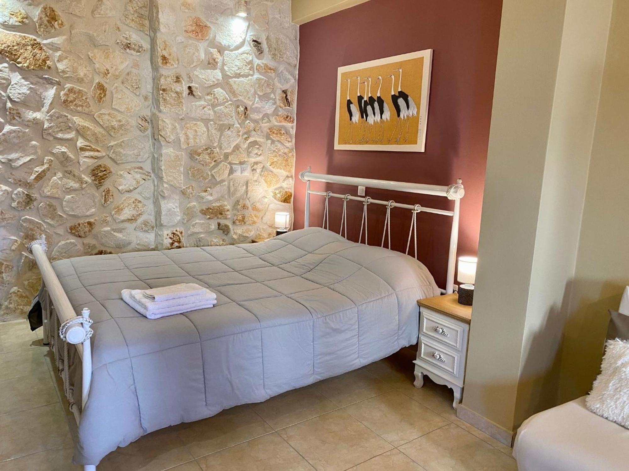 Panoraias Luxury Suite Kyparissia Bagian luar foto