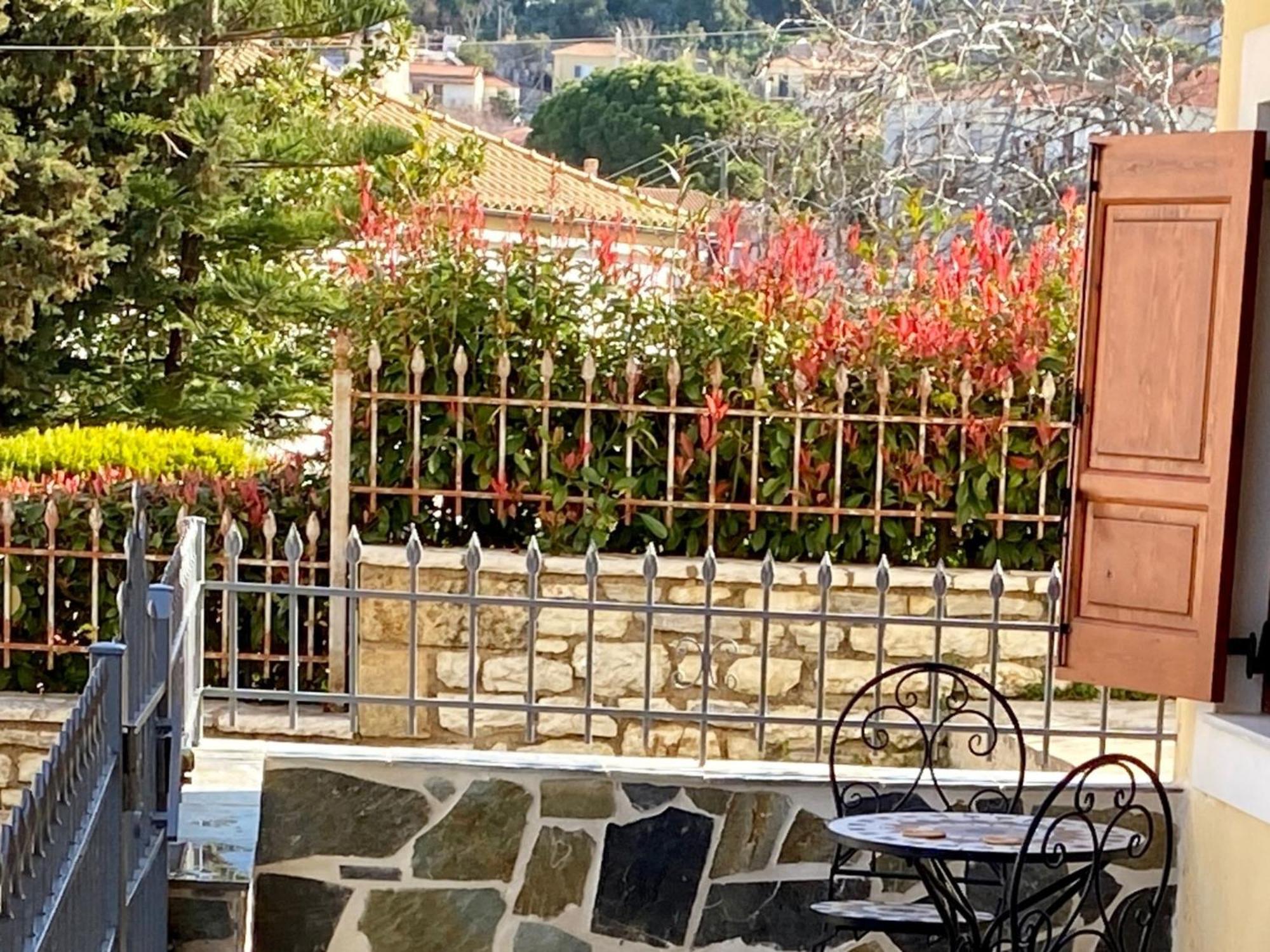 Panoraias Luxury Suite Kyparissia Bagian luar foto
